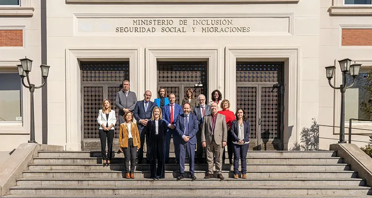 13-miembros-comisión-control-especial-supervisión-PPPE