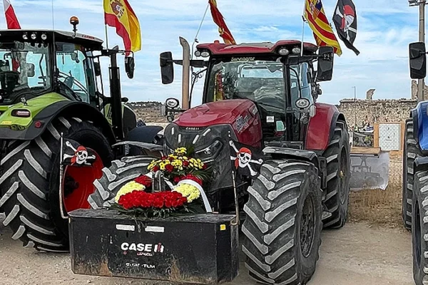 Crónica. Tractorada en Chinchón por David Lafoz. IMG_3635